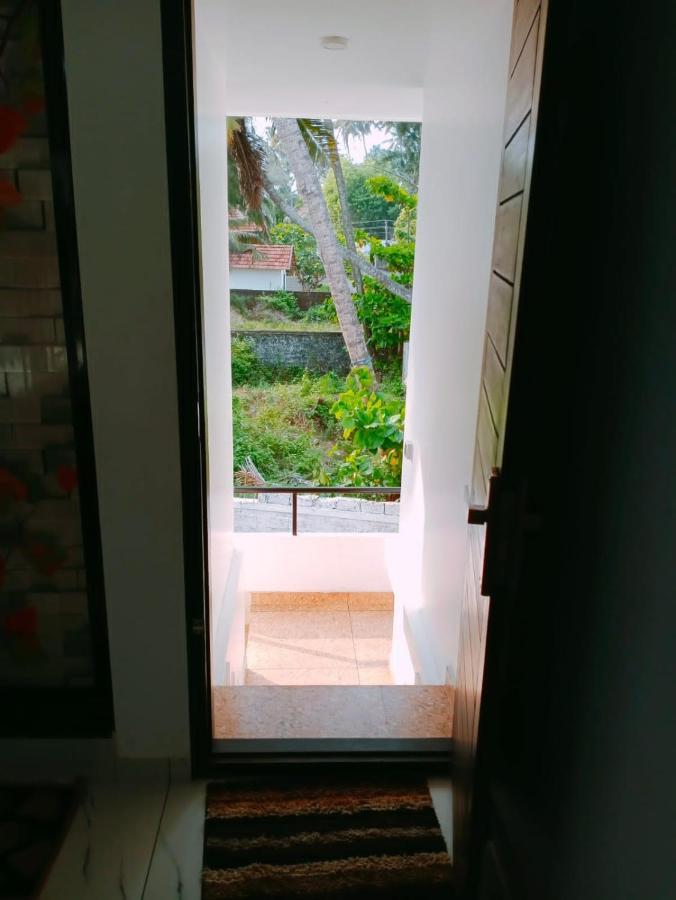 Enocean Homestay شاطئ شيراي المظهر الخارجي الصورة