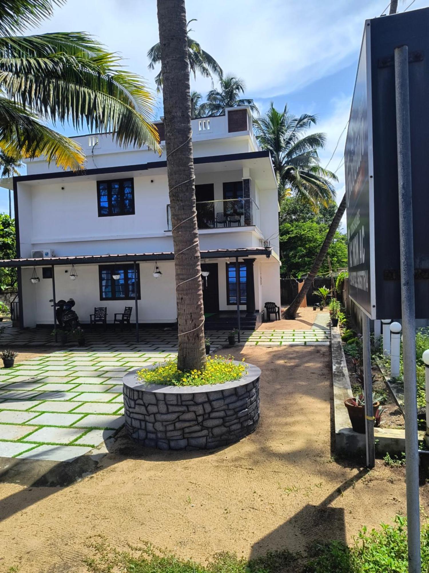 Enocean Homestay شاطئ شيراي المظهر الخارجي الصورة